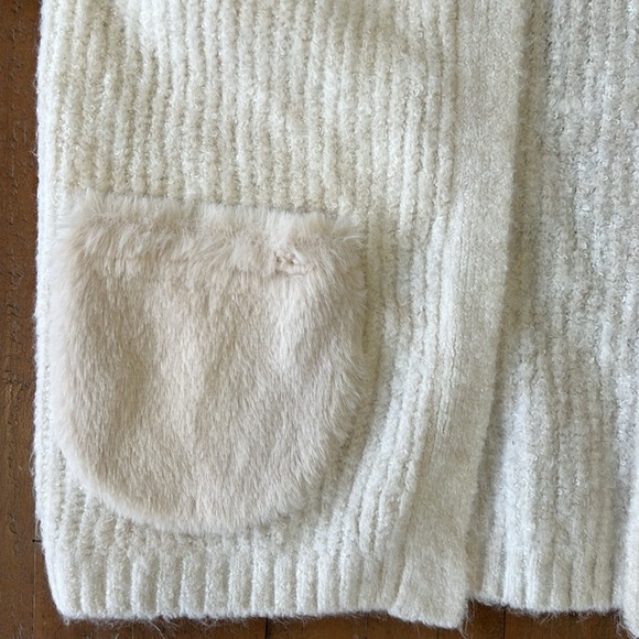 Zara cream ribbed faux fur pocket open front cardigan sweater - Picture 2 of 5